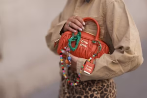 Luxo global em transformação: o papel de marcas como Miu Miu